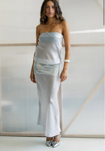 Load image into Gallery viewer, Melt Maxi Dress
